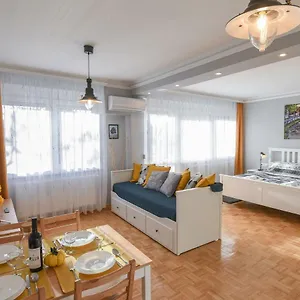 Vitalis Apartman Apartment